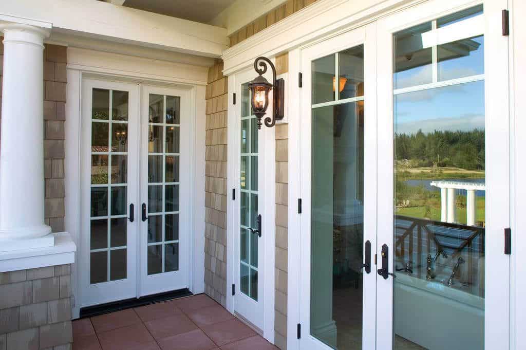 الأبواب الداخلية والخارجية للمنازل ..إليك 5 طرق لكيفية اختيار الأنسب